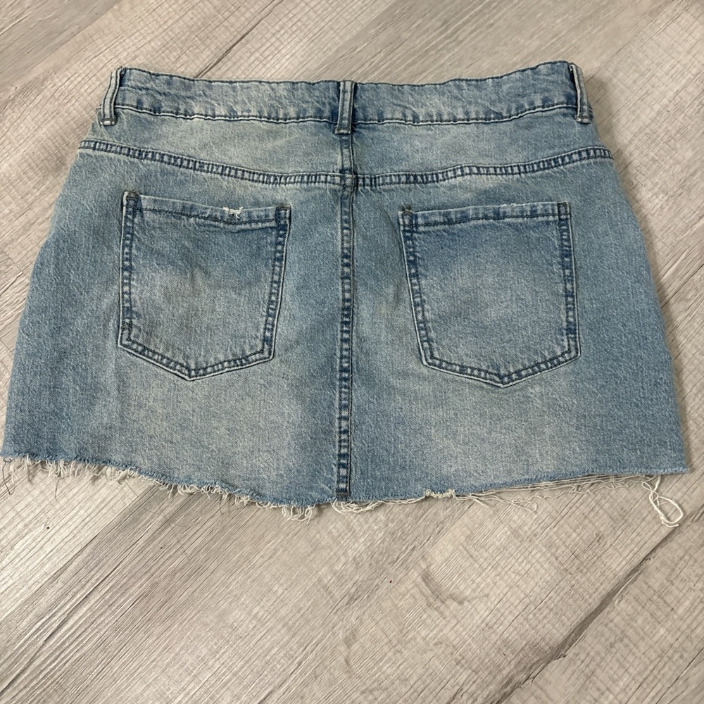 No Boundaries Light Blue Denim Mini Skirt - Picture 2 of 2